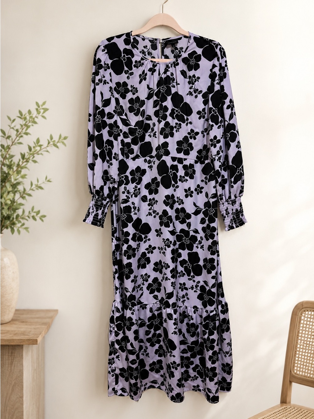 Who What Wear Lavender & Black Floral Midi Dress | Smocked Cuffs | Size Large